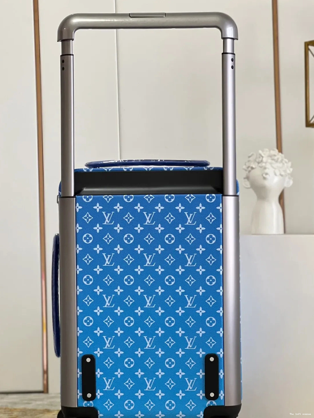 HORIZON CABIN 37L CUSTOM CLOUDS SUITCASE 55 0727